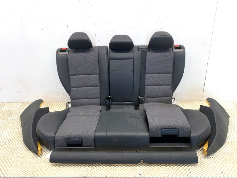 LAVICA / SEDAČKA DRUHÝ RAD MERCEDES-BENZ CLASS C T-MODEL (S204) 2007 - 2014 LAVICA / SEDAČKA DRUHÝ RAD MERCEDES-BENZ CLASS C T-MODEL (S204) 2007 - 2014