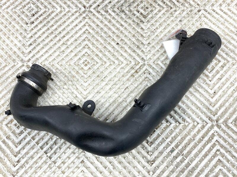 VZDUCHOVÉ POTRUBIE AUDI A3 (8P1) 2003 - 2013 1K0129654K VZDUCHOVÉ POTRUBIE AUDI A3 (8P1) 2003 - 2013 1K0129654K