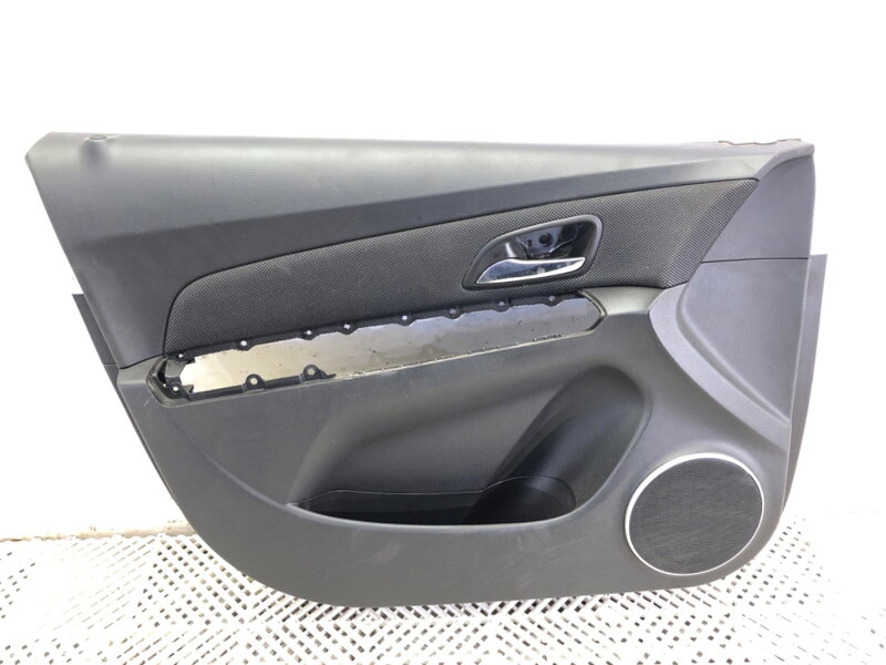 TAPACÍR DVERÍ ĽAVÝ PREDNÝ CHEVROLET CRUZE LIFTBACK (J305) 2010 - 2022