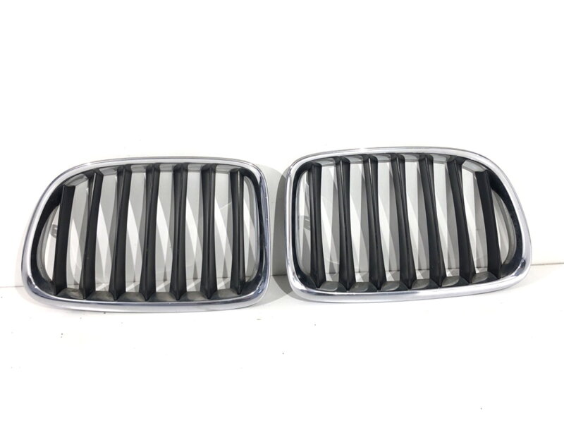 MASKA CHLADIČA GRILL BMW X1 (E84) 2009 - 2015 2993308