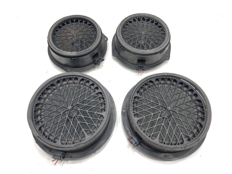 REPRODUKTORY SADA AUDI A4 B8 (8K2) 2007 - 2015 A0112501-A0112502