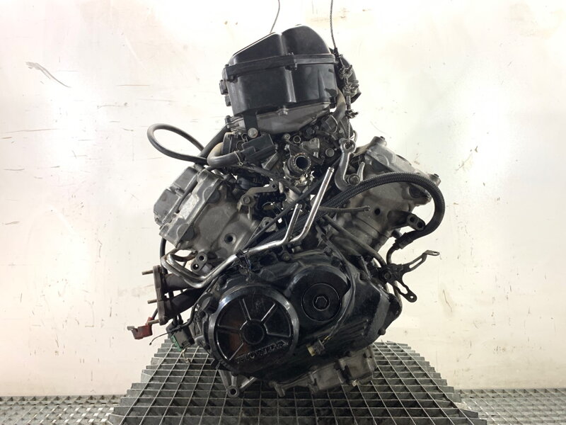 MOTOR KOMPLETNÝ HONDA VFR 750F RC36E