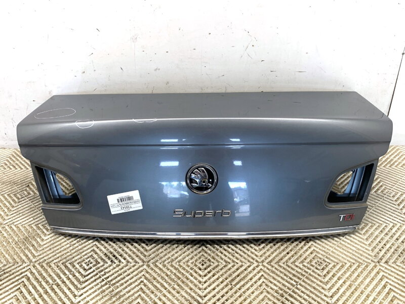 VEKO BATOŽINOVÉHO PRIESTORU KUFOR ZADNÝ SKODA SUPERB II (3T4) 2008 - 2015