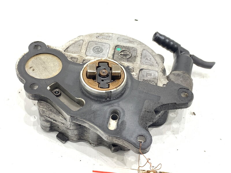 ČERPADLO PODTLAK SKODA SUPERB II (3T4) 2008 - 2015 03L145100 ČERPADLO PODTLAK SKODA SUPERB II (3T4) 2008 - 2015 03L145100