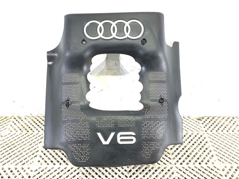 VEKO / KRYT MOTORA AUDI A6 C5 (4B2) 1997 - 2005 078103927P