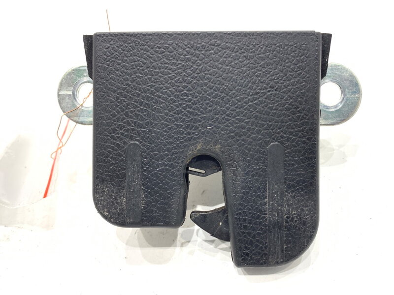 ZÁMOK VEKA BATOŽINOVÉHO PRIESTORU ZADNÝ VW GOLF VI (5K1) 2008 - 2014