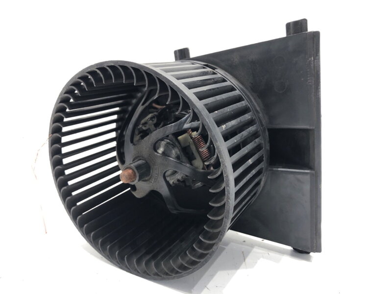 VENTILÁTOR KÚRENIA VW GOLF IV VARIANT (1J5) 1999 - 2006 1J1819021A VENTILÁTOR KÚRENIA VW GOLF IV VARIANT (1J5) 1999 - 2006 1J1819021A
