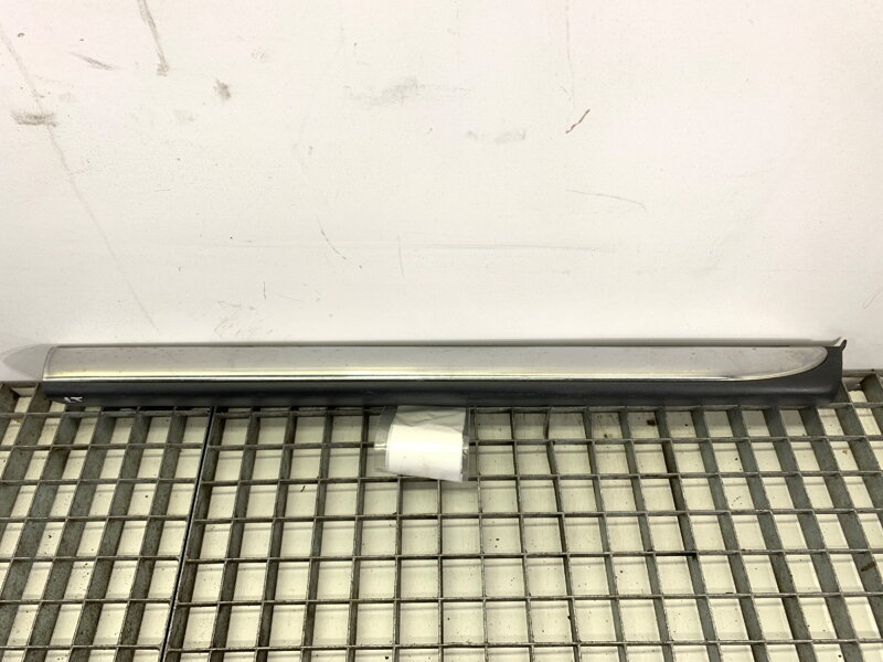 LIŠTA DVERÍ ĽAVÁ ZADNÁ MAZDA CX-7 (ER) 2006 - 2014 LIŠTA DVERÍ ĽAVÁ ZADNÁ MAZDA CX-7 (ER) 2006 - 2014