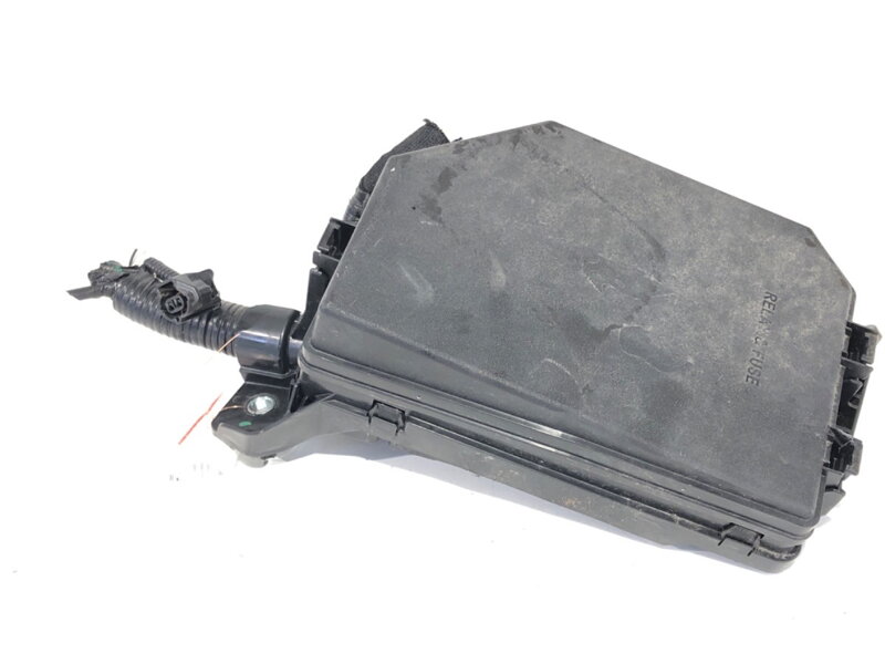 POISTKOVÁ SKRINKA TOYOTA COROLLA SEDAN (_E21_) 2019 - 2022 82641-47050-A