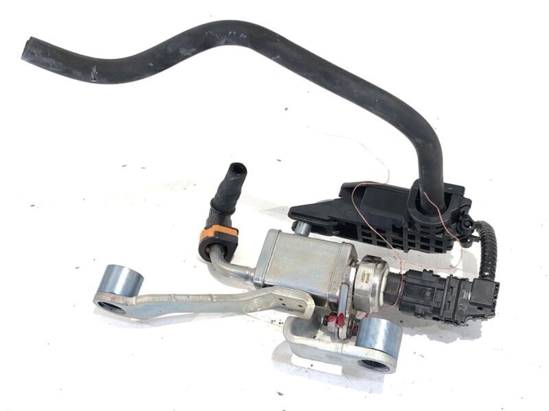 SNÍMAČ TLAKU PALIVA TOYOTA COROLLA SEDAN (_E21_) 2019 - 2022 89458-33041 SNÍMAČ TLAKU PALIVA TOYOTA COROLLA SEDAN (_E21_) 2019 - 2022 89458-33041