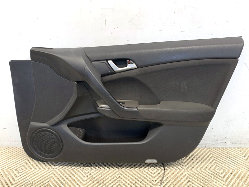 TAPACÍR DVERÍ PRAVÝ PREDNÝ HONDA ACCORD VIII (CU) 2008 - 2022 TAPACÍR DVERÍ PRAVÝ PREDNÝ HONDA ACCORD VIII (CU) 2008 - 2022