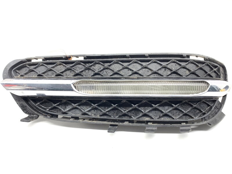 SVETLO DRL (Denné svietenie) PRAVÉ PREDNÉ MERCEDES-BENZ CLASS E T-MODEL (S212) 2009 - 2016 A2128851823 SVETLO DRL (Denné svietenie) PRAVÉ PREDNÉ MERCEDES-BENZ CLASS E T-MODEL (S212) 2009 - 2016 A2128851823