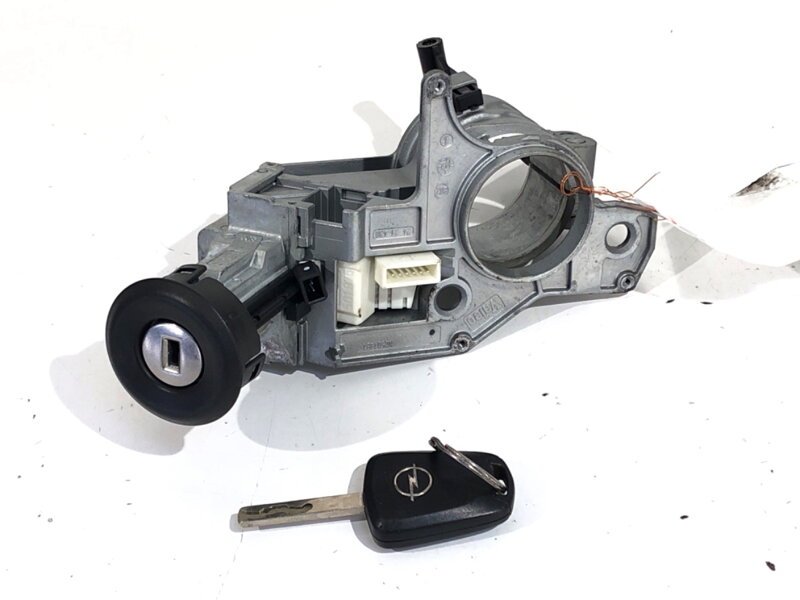 SPÍNACIA SKRINKA OPEL ASTRA H GTC (A04) 2005 - 2010 N0501881