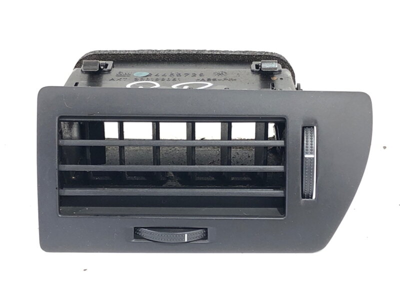 MRIEŽKA VENTILÁCIE PRAVÁ PREDNÁ OPEL ASTRA H GTC (A04) 2005 - 2010 24465729