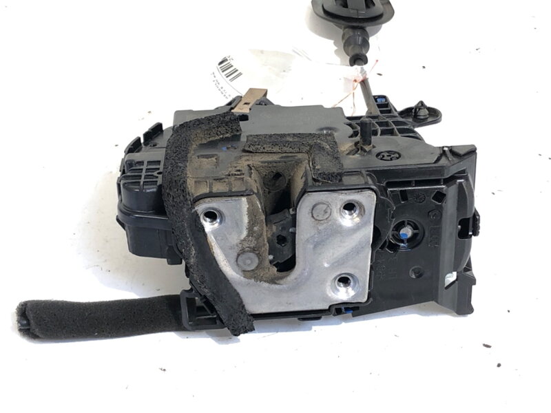 ZÁMOK DVERÍ ĽAVÝ ZADNÝ RENAULT TWINGO III (BCM_, BCA_) 2014 - 2022 825033289R