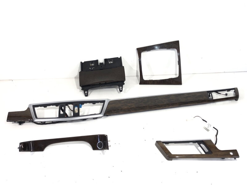 LIŠTY DEKOR MERCEDES-BENZ CLASS E T-MODEL (S212) 2009 - 2016 A212680XX71 A2126804507