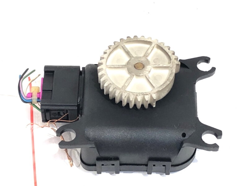 MOTOR RADIÁTORA KÚRENIA AUDI A2 (8Z0) 2000 - 2005 6Q0907511A
