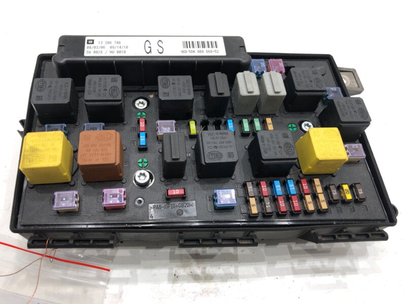 POISTKOVÁ SKRINKA OPEL ZAFIRA / ZAFIRA FAMILY B (A05) 2005 - 2019 13206746 POISTKOVÁ SKRINKA OPEL ZAFIRA / ZAFIRA FAMILY B (A05) 2005 - 2019 13206746