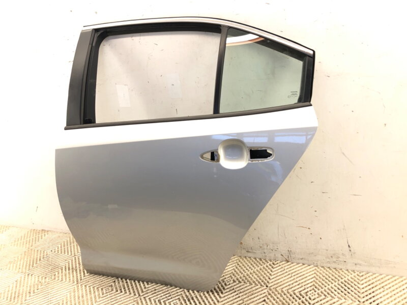 DVERE ĽAVÉ ZADNÉ TOYOTA COROLLA SEDAN (_E21_) 2019 - 2022