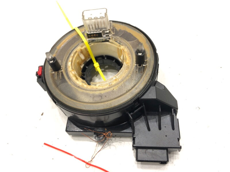 KRÚŽOK SLIMÁK AIRBAGU SKODA OCTAVIA II COMBI (1Z5) 2004 - 2013 1K0959653C KRÚŽOK SLIMÁK AIRBAGU SKODA OCTAVIA II COMBI (1Z5) 2004 - 2013 1K0959653C