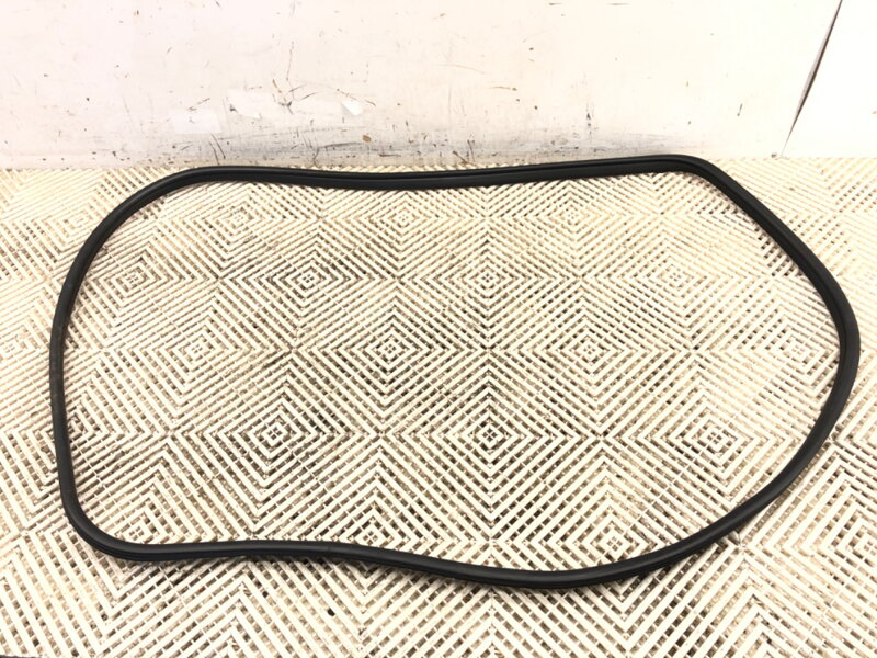 TESNENIE DVERÍ PREDNÉ PRAVÉ BMW X5 (E70) 2006 - 2013
