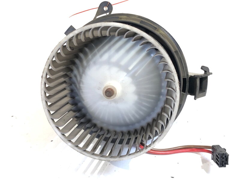VENTILÁTOR KÚRENIA MERCEDES-BENZ CLS (C218) 2011 - 2017 V7771001