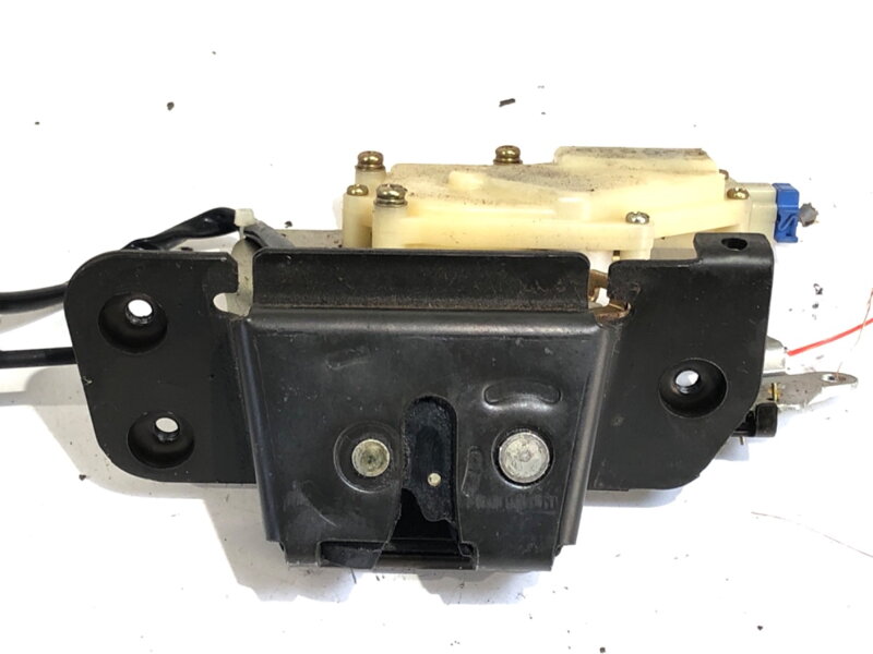 ZÁMOK VEKA BATOŽINOVÉHO PRIESTORU ZADNÝ HONDA CIVIC VII HATCHBACK (EU, EP, EV) 2000 - 2006 ZÁMOK VEKA BATOŽINOVÉHO PRIESTORU ZADNÝ HONDA CIVIC VII HATCHBACK (EU, EP, EV) 2000 - 2006