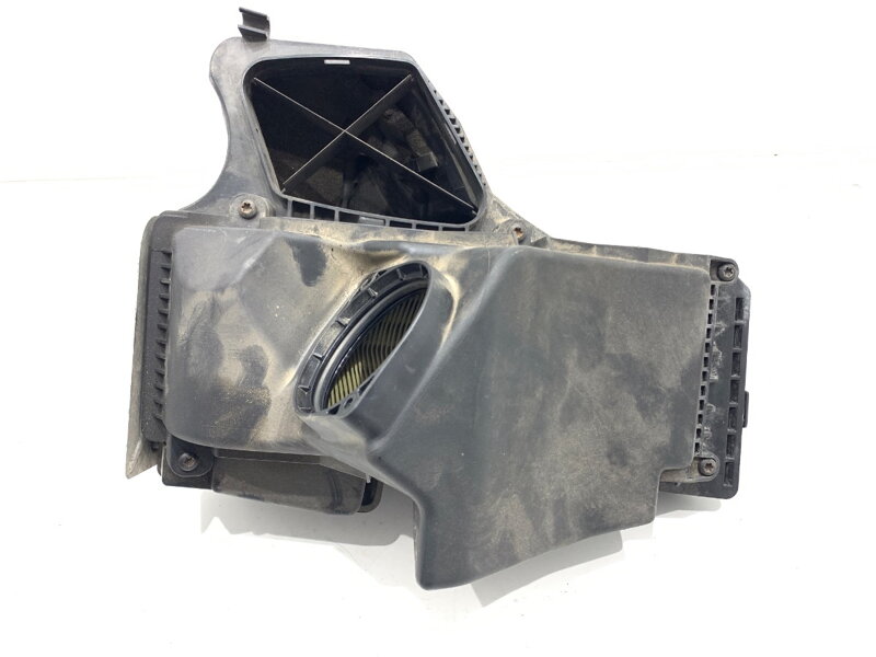 KRYT FILTRA VZDUCHU AUDI A4 B8 (8K2) 2007 - 2015 8K0133837AB KRYT FILTRA VZDUCHU AUDI A4 B8 (8K2) 2007 - 2015 8K0133837AB