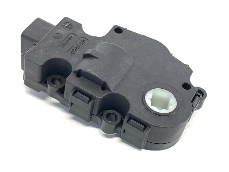 MOTOR RADIÁTORA KÚRENIA BMW 2 ACTIVE TOURER (F45) 2013 - 2022 EFB492