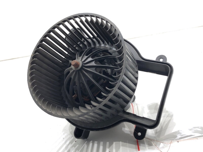 VENTILÁTOR KÚRENIA PEUGEOT 3008 (MPV) (0U_) 2009 - 2017 T3953001 VENTILÁTOR KÚRENIA PEUGEOT 3008 (MPV) (0U_) 2009 - 2017 T3953001