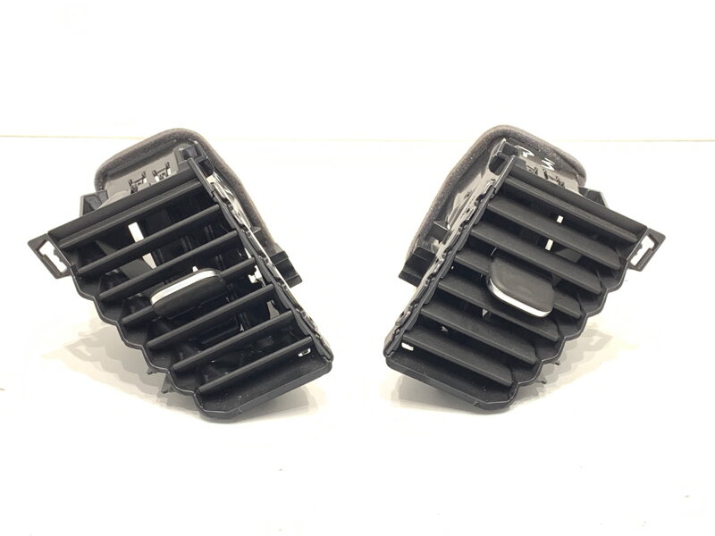 MRIEŽKA VENTILÁCIE PREDNÁ OPEL CROSSLAND X / CROSSLAND (P17, P2QO) 2017 - 2022 13461694 MRIEŽKA VENTILÁCIE PREDNÁ OPEL CROSSLAND X / CROSSLAND (P17, P2QO) 2017 - 2022 13461694