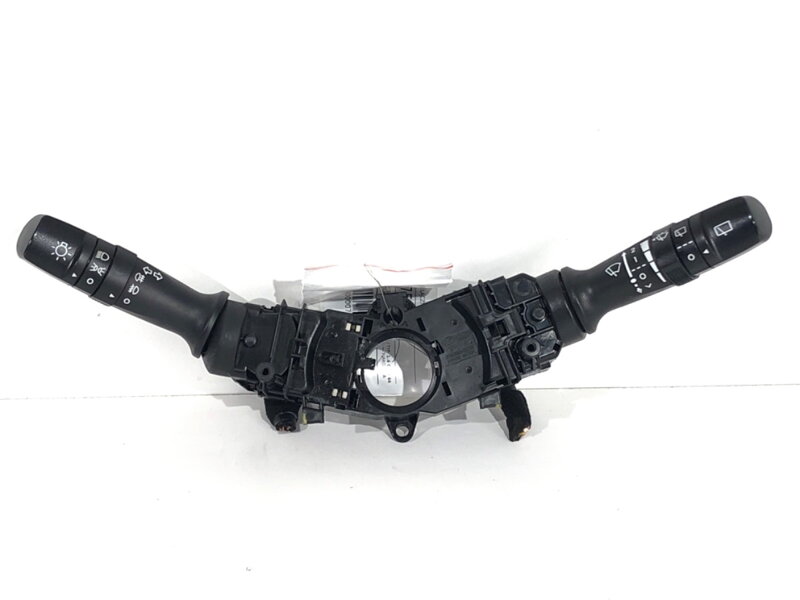 PREPÍNAČ ZDRUŽENÝ HYUNDAI I30 (GD) 2011 - 2016 3753MA-2210 PREPÍNAČ ZDRUŽENÝ HYUNDAI I30 (GD) 2011 - 2016 3753MA-2210