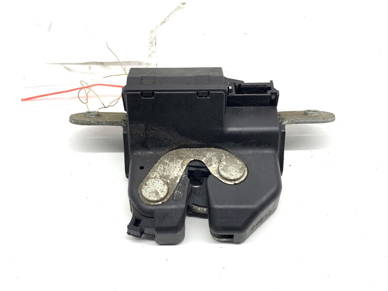 ZÁMOK VEKA BATOŽINOVÉHO PRIESTORU ZADNÝ FIAT GRANDE PUNTO (199_) 2005 - 2022 55701971 ZÁMOK VEKA BATOŽINOVÉHO PRIESTORU ZADNÝ FIAT GRANDE PUNTO (199_) 2005 - 2022 55701971