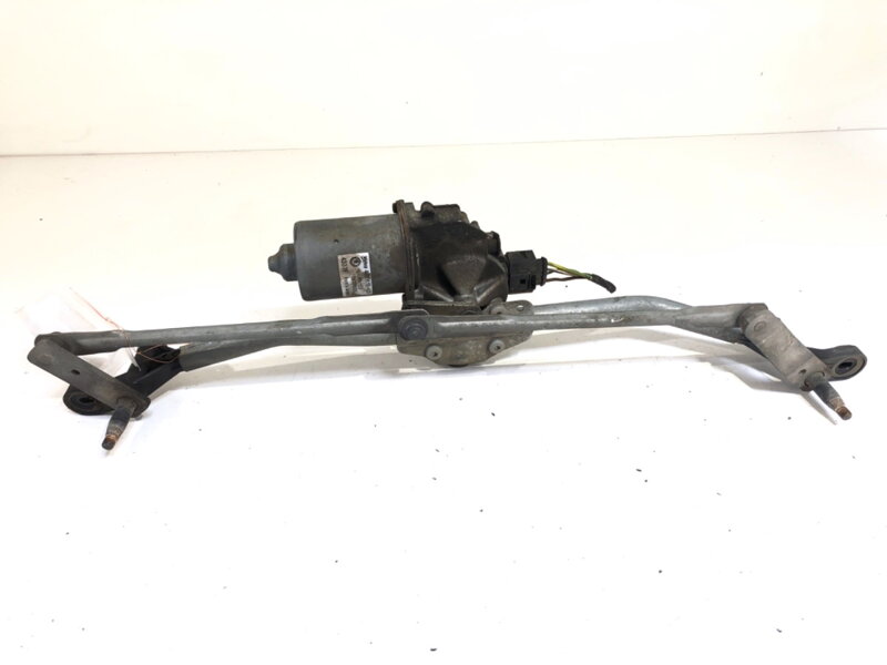 MECHANIZMUS STIERAČOV PREDNÝ SKODA ROOMSTER (5J7) 2006 - 2015 5J1955113B MECHANIZMUS STIERAČOV PREDNÝ SKODA ROOMSTER (5J7) 2006 - 2015 5J1955113B