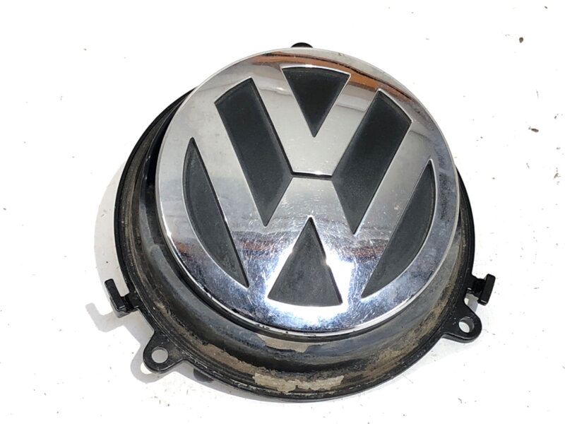 KĽUČKA VEKA BATOŽINOVÉHO PRIESTORU ZADNÁ VW GOLF V (1K1) 2003 - 2010 1K0827469G KĽUČKA VEKA BATOŽINOVÉHO PRIESTORU ZADNÁ VW GOLF V (1K1) 2003 - 2010 1K0827469G
