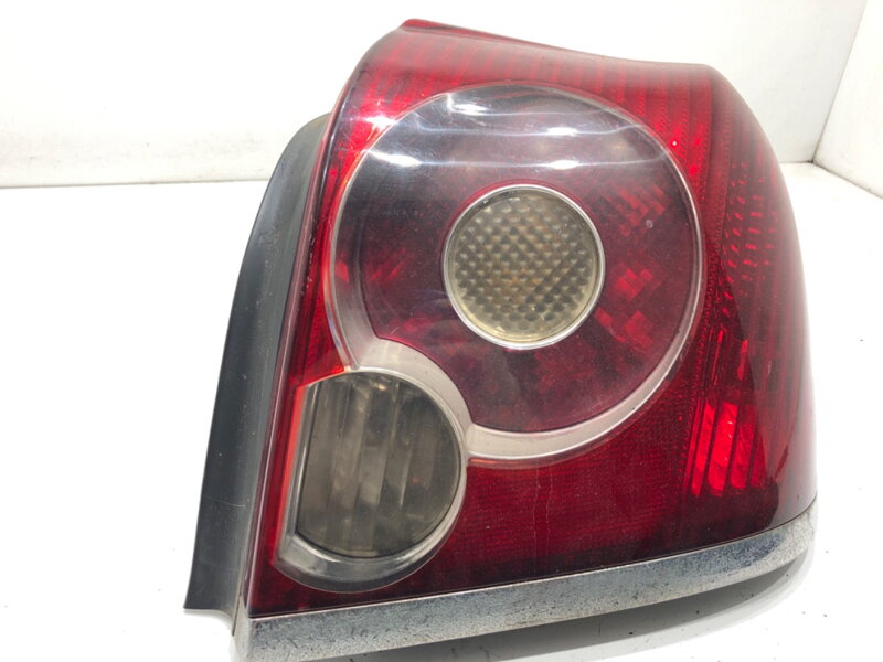 SVETLO PRAVÉ ZADNÉ TOYOTA AVENSIS SEDAN (_T25_) 2003 - 2008 89070472 SVETLO PRAVÉ ZADNÉ TOYOTA AVENSIS SEDAN (_T25_) 2003 - 2008 89070472