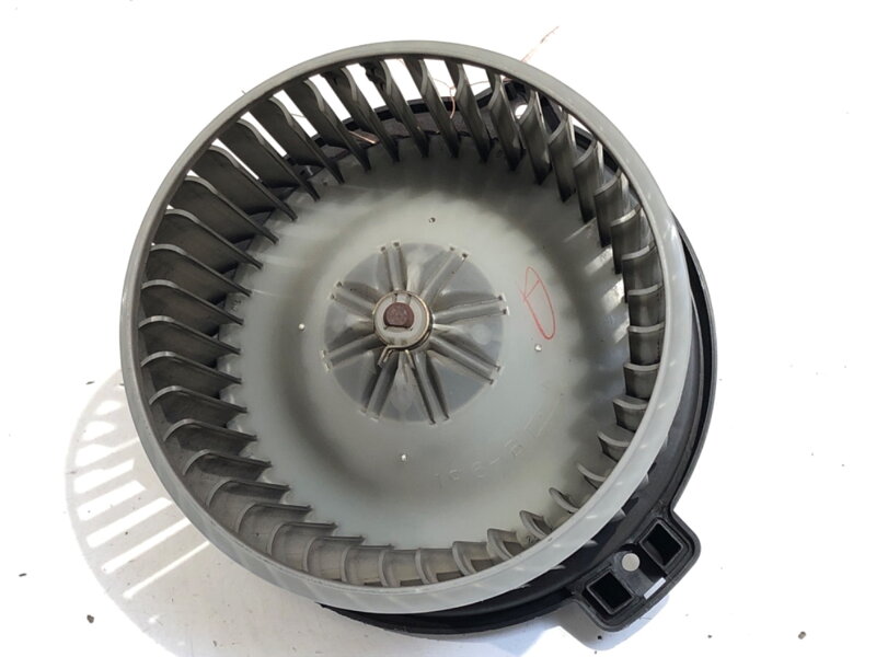 VENTILÁTOR KÚRENIA TOYOTA AVENSIS SEDAN (_T25_) 2003 - 2008 MF016070-0610 VENTILÁTOR KÚRENIA TOYOTA AVENSIS SEDAN (_T25_) 2003 - 2008 MF016070-0610
