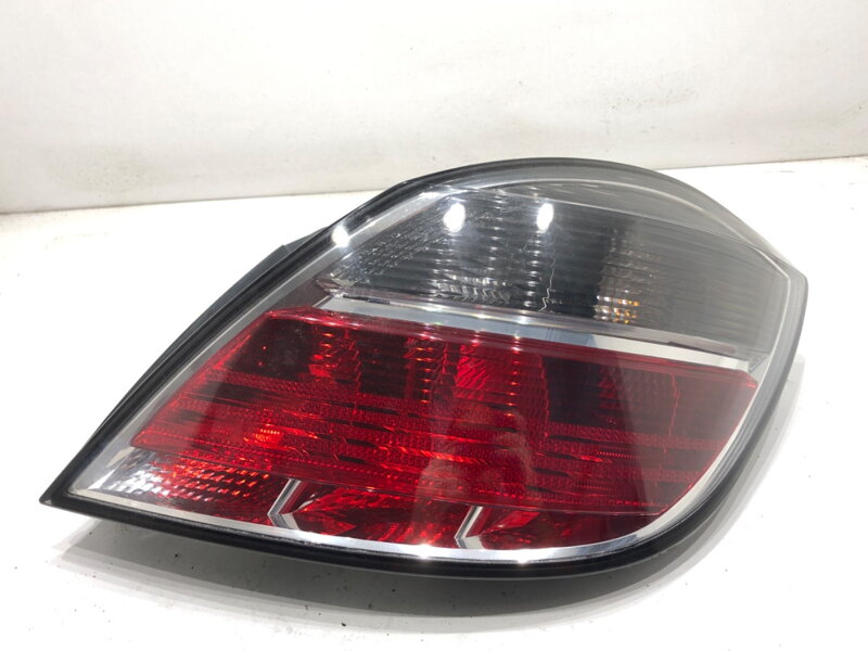 SVETLO PRAVÉ ZADNÉ OPEL ASTRA H (A04) 2004 - 2014 SVETLO PRAVÉ ZADNÉ OPEL ASTRA H (A04) 2004 - 2014