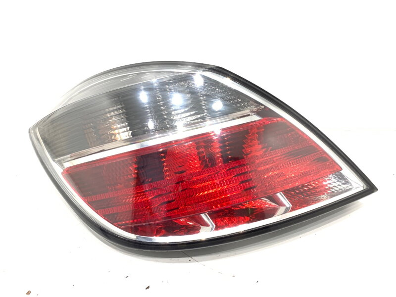 SVETLO ĽAVÉ ZADNÉ OPEL ASTRA H (A04) 2004 - 2014 SVETLO ĽAVÉ ZADNÉ OPEL ASTRA H (A04) 2004 - 2014
