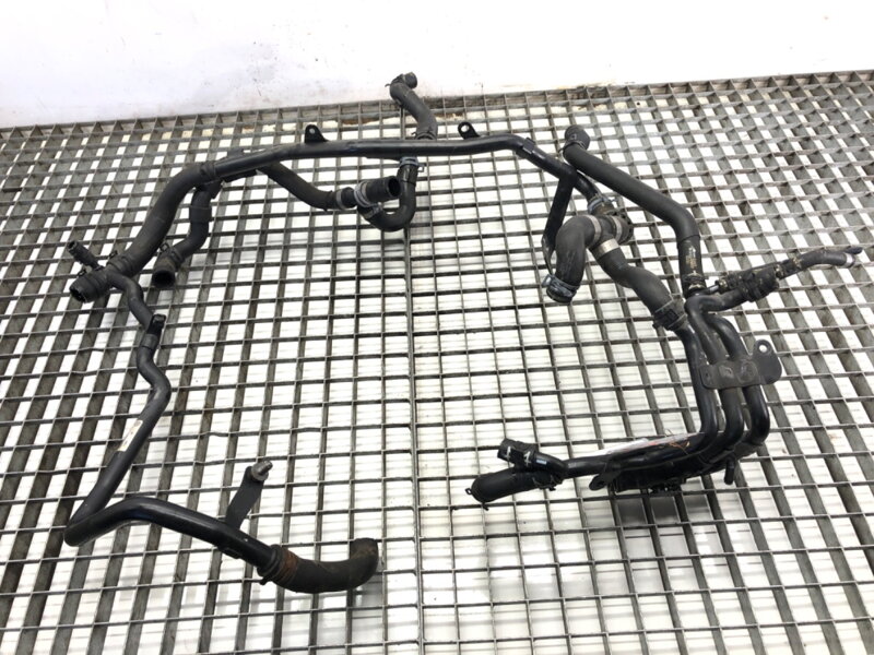 HLAVNÉ POTRUBIE VODY VW PASSAT B8 VARIANT (3G5, CB5) 2014 - 2022 04L121064AE