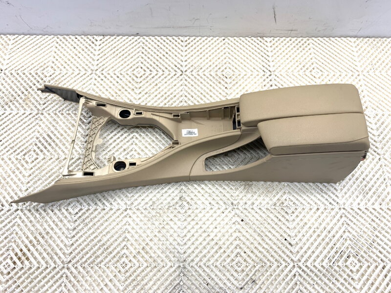 TUNEL STREDOVÝ BMW 3 (E90) 2004 - 2012 7075357