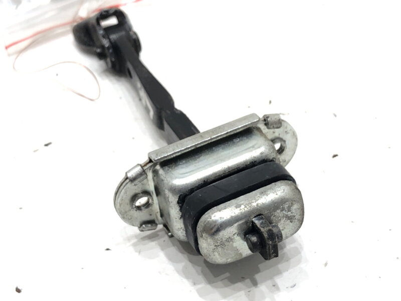 OBMEDZOVAČ DVERE PREDNÉ ĽAVÉ HONDA CIVIC VIII HATCHBACK (FN, FK) 2005 - 2022 OBMEDZOVAČ DVERE PREDNÉ ĽAVÉ HONDA CIVIC VIII HATCHBACK (FN, FK) 2005 - 2022
