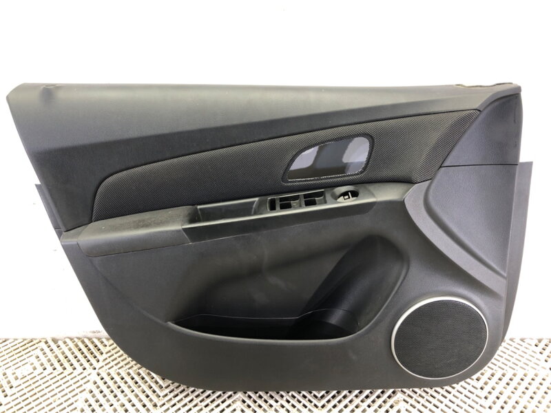 TAPACÍR DVERÍ ĽAVÝ PREDNÝ CHEVROLET CRUZE LIFTBACK (J305) 2010 - 2022 96957313 TAPACÍR DVERÍ ĽAVÝ PREDNÝ CHEVROLET CRUZE LIFTBACK (J305) 2010 - 2022 96957313