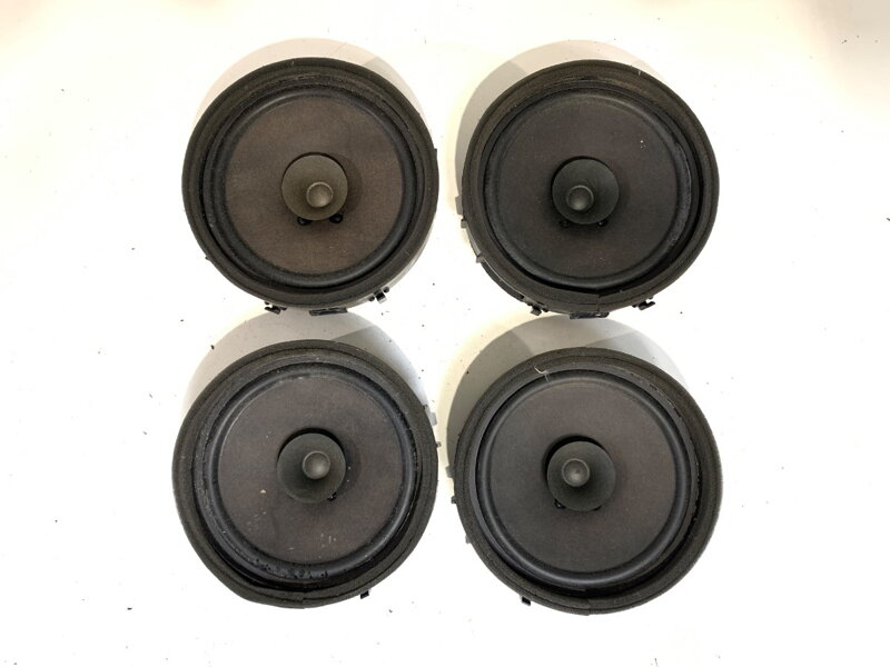 REPRODUKTORY SADA MITSUBISHI LANCER VIII (CY_A, CZ_A) 2007 - 2022 8720A017