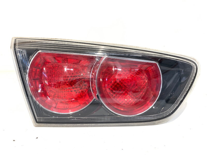 SVETLO ZADNÉ ĽAVÉ VNÚTORNÉ MITSUBISHI LANCER VIII (CY_A, CZ_A) 2007 - 2022 SVETLO ZADNÉ ĽAVÉ VNÚTORNÉ MITSUBISHI LANCER VIII (CY_A, CZ_A) 2007 - 2022