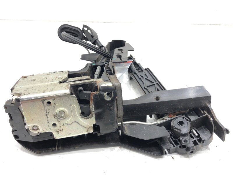 ZÁMOK DVERÍ PRAVÝ PREDNÝ FORD FIESTA V (JH_, JD_) 2001 - 2014 2S61A219A64AEB ZÁMOK DVERÍ PRAVÝ PREDNÝ FORD FIESTA V (JH_, JD_) 2001 - 2014 2S61A219A64AEB