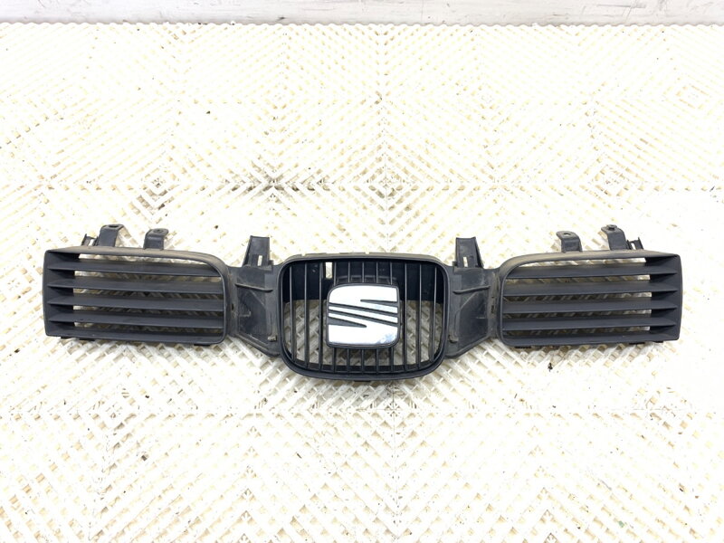 MASKA CHLADIČA GRILL SEAT LEON (1M1) 1999 - 2006 1M0853651F MASKA CHLADIČA GRILL SEAT LEON (1M1) 1999 - 2006 1M0853651F