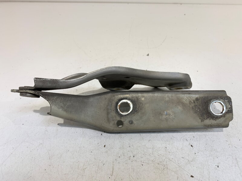 PÁNT KAPOTY PRAVÝ PREDNÝ VW PASSAT B8 VARIANT (3G5, CB5) 2014 - 2022 3G0823302