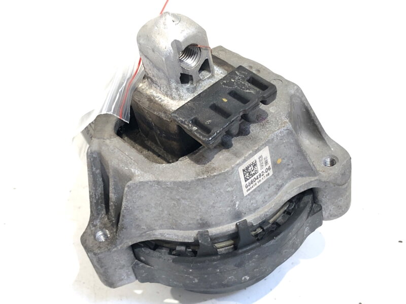 VANKÚŠ MOTORA PRAVÝ BMW 5 (G30, F90) 2016 - 2022 6860492 VANKÚŠ MOTORA PRAVÝ BMW 5 (G30, F90) 2016 - 2022 6860492