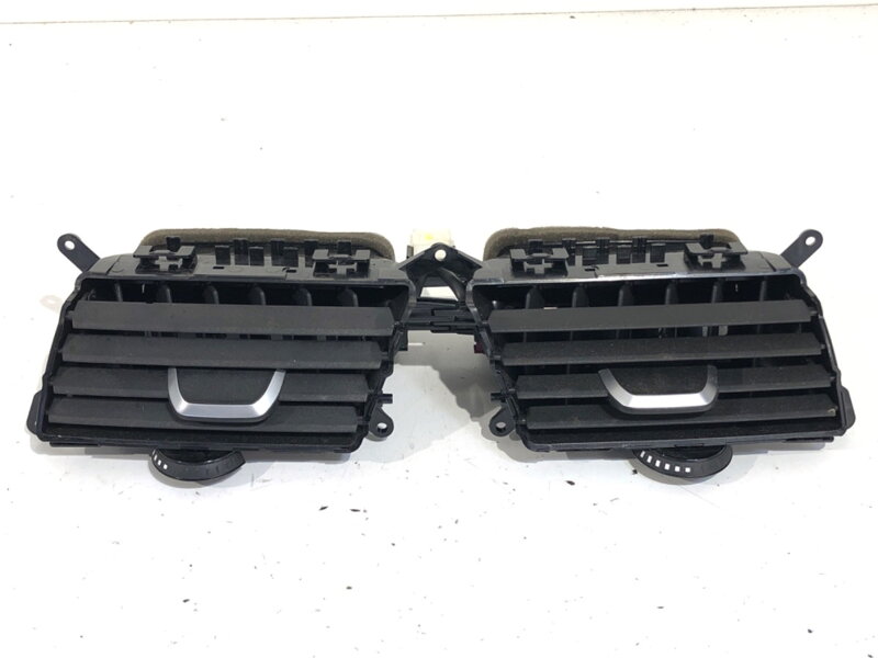 MRIEŽKA VENTILÁCIE PREDNÁ BMW 5 (G30, F90) 2016 - 2022 9329579 MRIEŽKA VENTILÁCIE PREDNÁ BMW 5 (G30, F90) 2016 - 2022 9329579